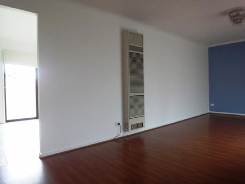 2 Lorraine Close, Hoppers Crossing VIC 3029