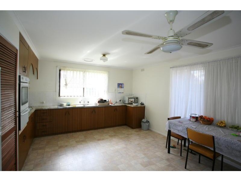 9 Canberra Avenue, Hoppers Crossing VIC 3029