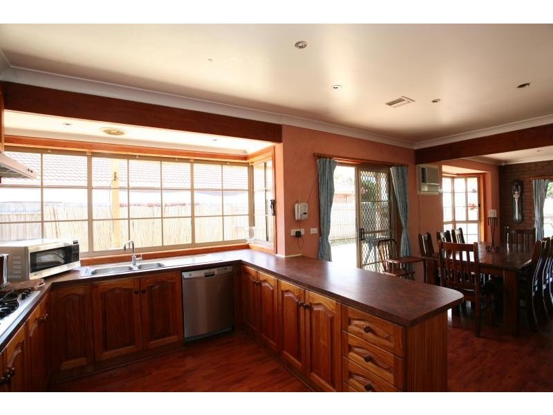 22 Norwood Court, Hoppers Crossing VIC 3029