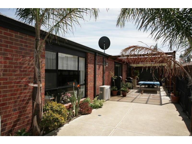 8 Freesia Court, Hoppers Crossing VIC 3029