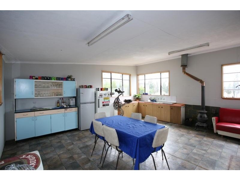 75 William Road, Little River VIC 3211