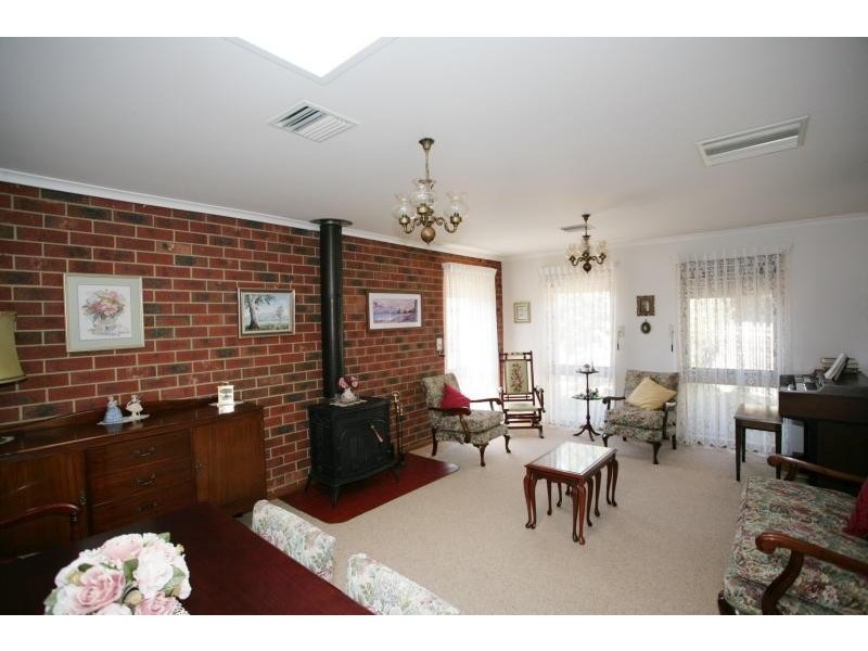 16 Hughes Street, Hoppers Crossing VIC 3029