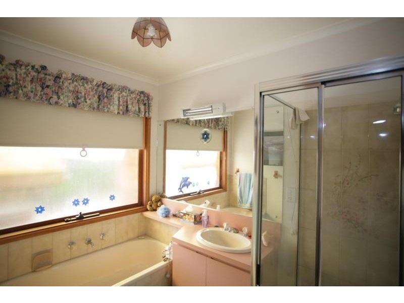 16 Hughes Street, Hoppers Crossing VIC 3029