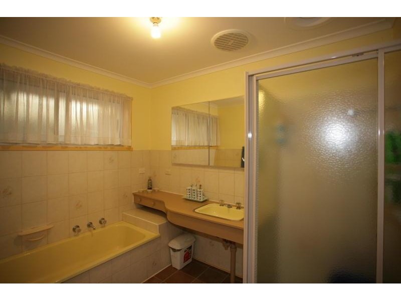 22 Moffatt Crescent, Hoppers Crossing VIC 3029