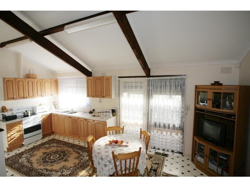 27 Hughes Street, Hoppers Crossing VIC 3029