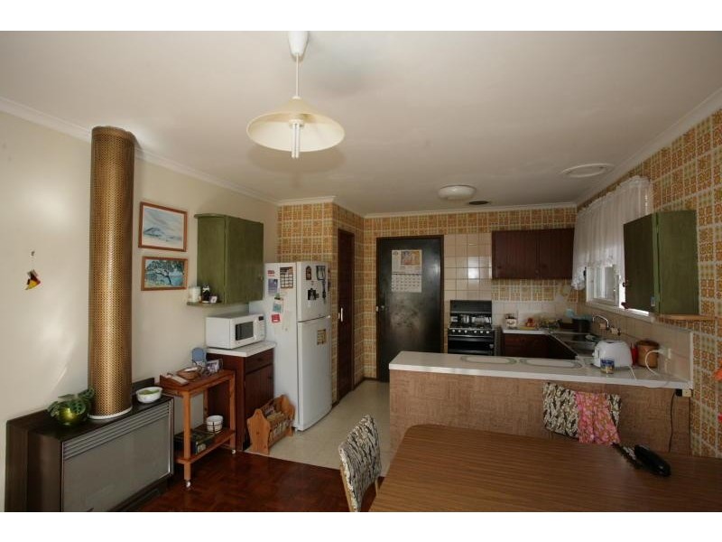 52 Strathmore Crescent, Hoppers Crossing VIC 3029