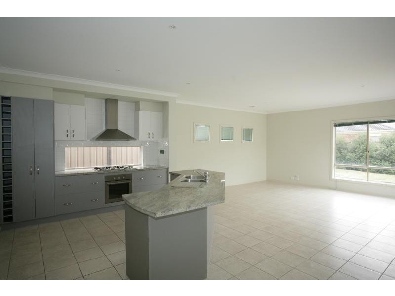 15 Nottingham Crescent, Tarneit VIC 3029