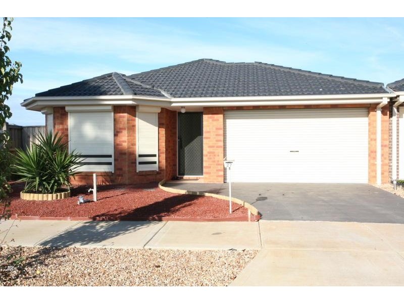 27 Solander Grove, Tarneit VIC 3029