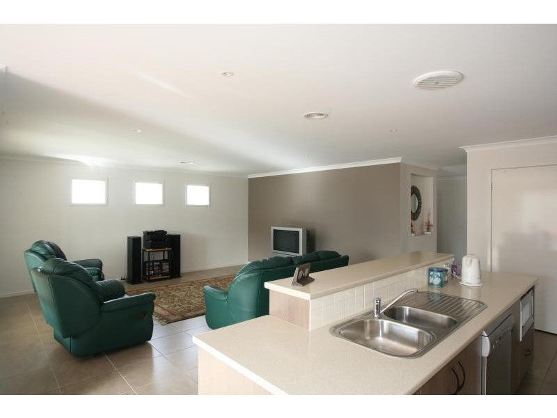 16 Verdant Road, Truganina VIC 3029