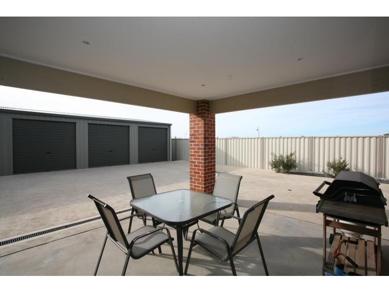 16 Verdant Road, Truganina VIC 3029