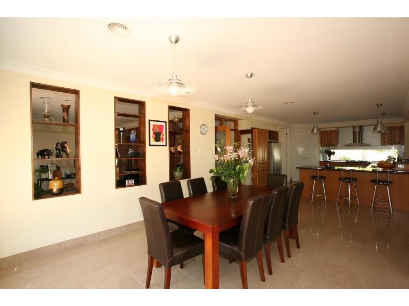 44 Caradon Drive, Truganina VIC 3029