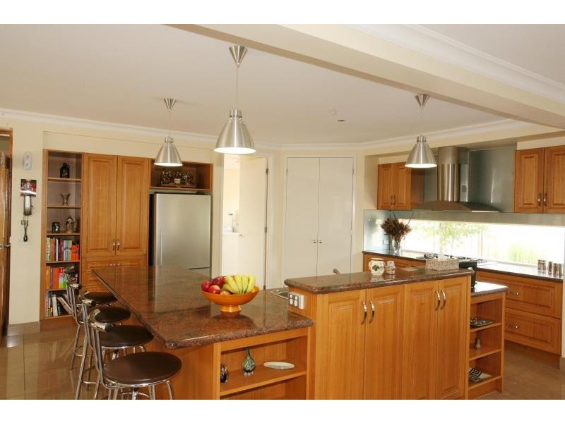 44 Caradon Drive, Truganina VIC 3029