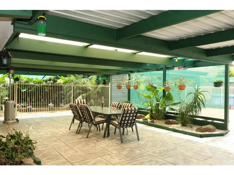 2 Saddington Avenue, Hoppers Crossing VIC 3029
