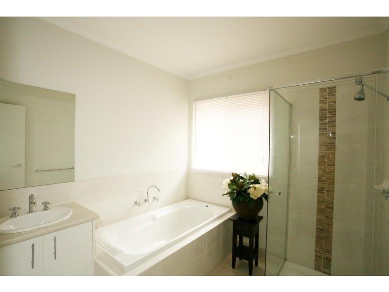 67 Cheviot Drive, Truganina VIC 3029
