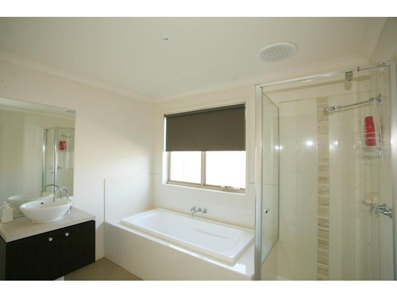 2 Boga Place, Wyndham Vale VIC 3024