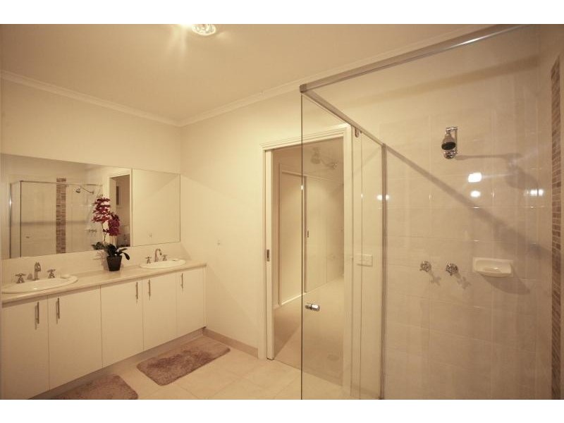 67 Cheviot Drive, Truganina VIC 3029