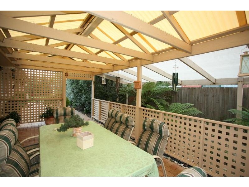 40 Wildflower Crescent, Hoppers Crossing VIC 3029