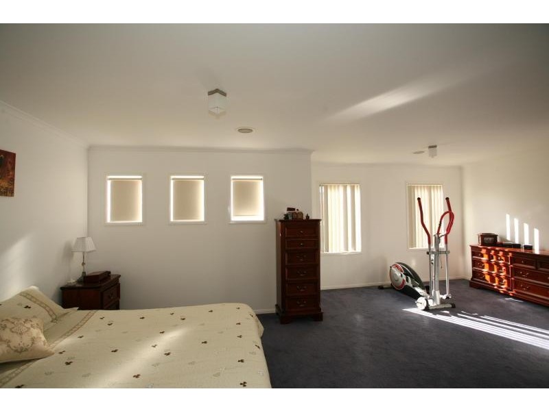 31 Bridgewater Way, Truganina VIC 3029