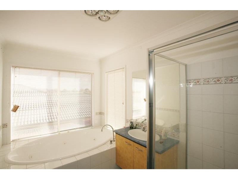31 Bridgewater Way, Truganina VIC 3029