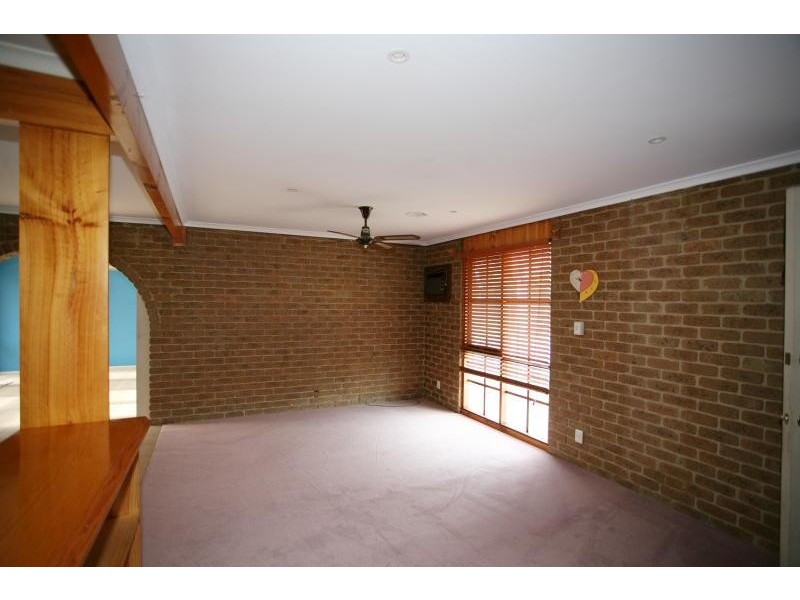 38 Wynarka Drive, Hoppers Crossing VIC 3029