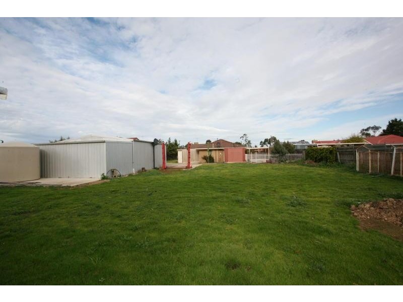 38 Wynarka Drive, Hoppers Crossing VIC 3029