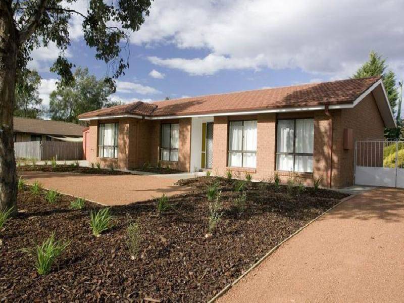 103 RATCLIFFE CRESCENT, Florey ACT 2615