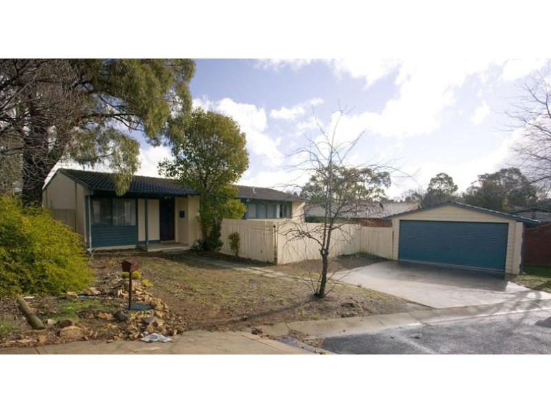 8 DANGAR PLACE, Charnwood ACT 2615