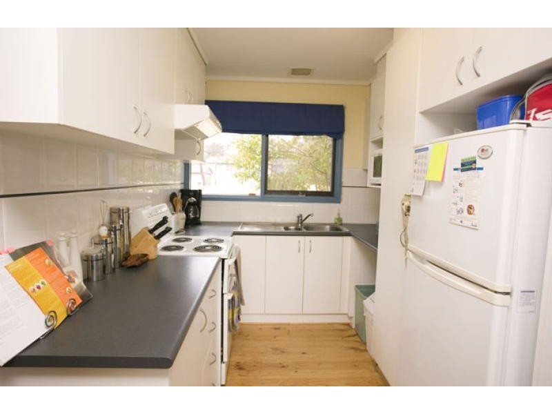 8 DANGAR PLACE, Charnwood ACT 2615