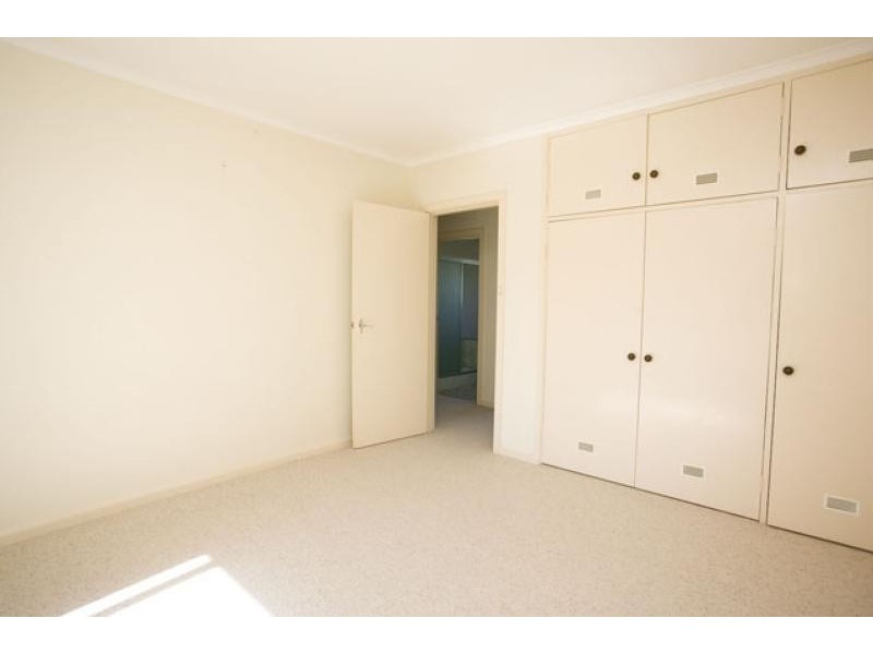 3 BENNELONG CRESCENT, Macquarie ACT 2614