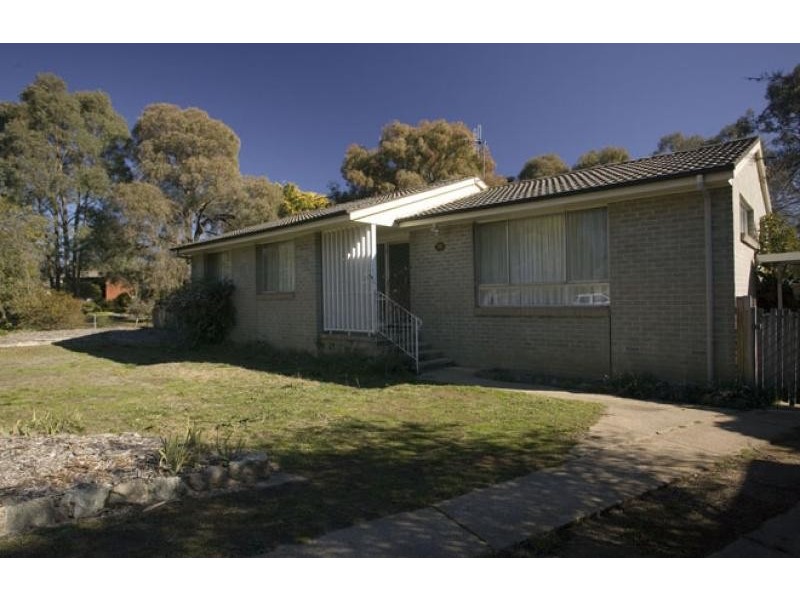 33 MILFORD STREET, Latham ACT 2615