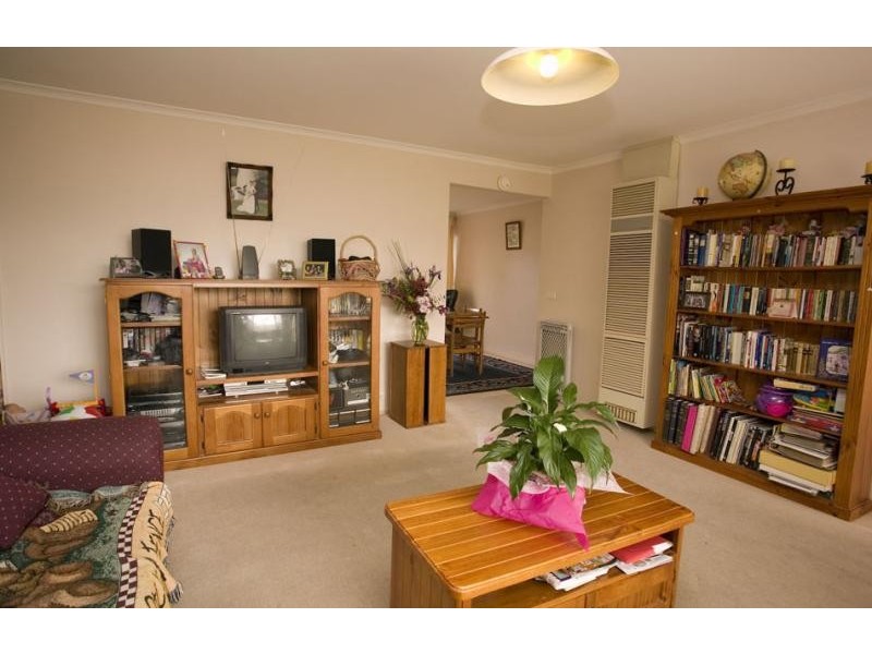 4 EARLE PLACE, Page ACT 2614