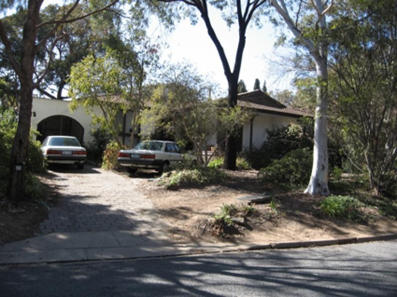 23 MIRNING CRESCENT, Aranda ACT 2614