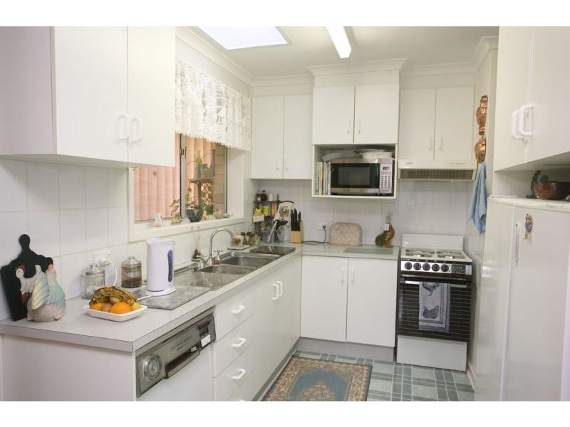 8 BUNDEY STREET, Higgins ACT 2615