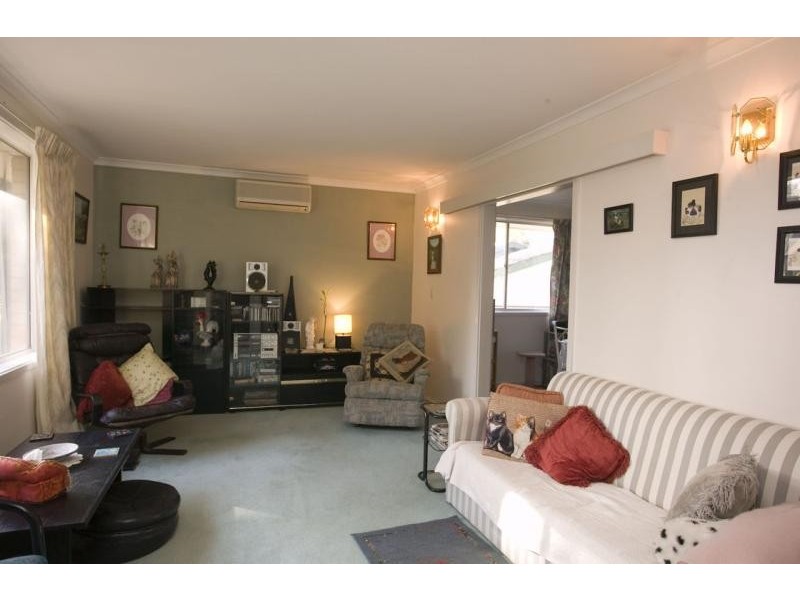 8 BUNDEY STREET, Higgins ACT 2615