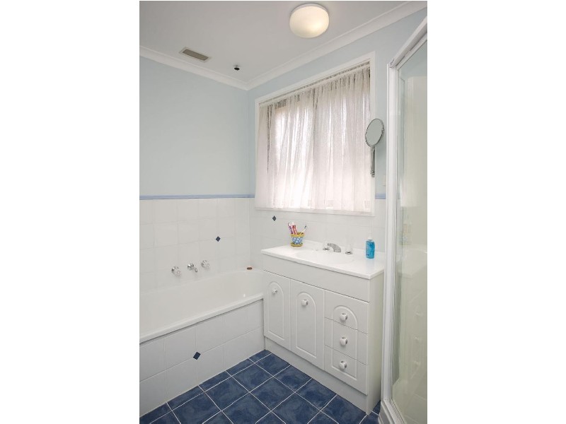 102 ASHKANASY CRESCENT, Evatt ACT 2617