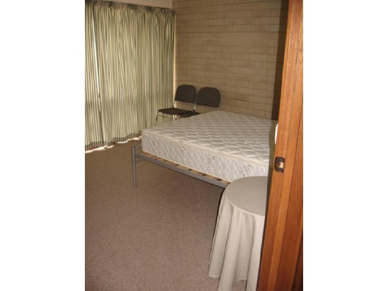96 BOURNE STREET, Cook ACT 2614