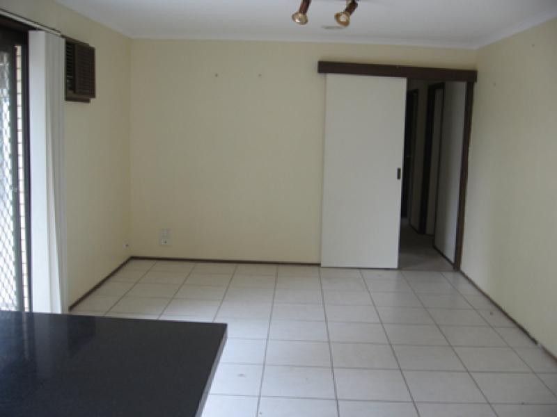 17 MOFFLIN STREET, Chisholm ACT 2905