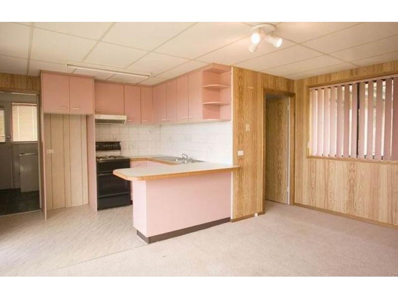 8 WAYAL PLACE, Giralang ACT 2617