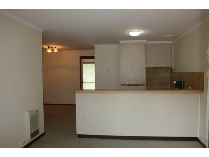 7 DE GILLERN PLACE, Macquarie ACT 2614