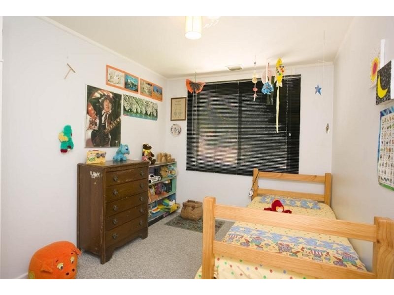 56 HANDCOCK CRESCENT, Macgregor ACT 2615