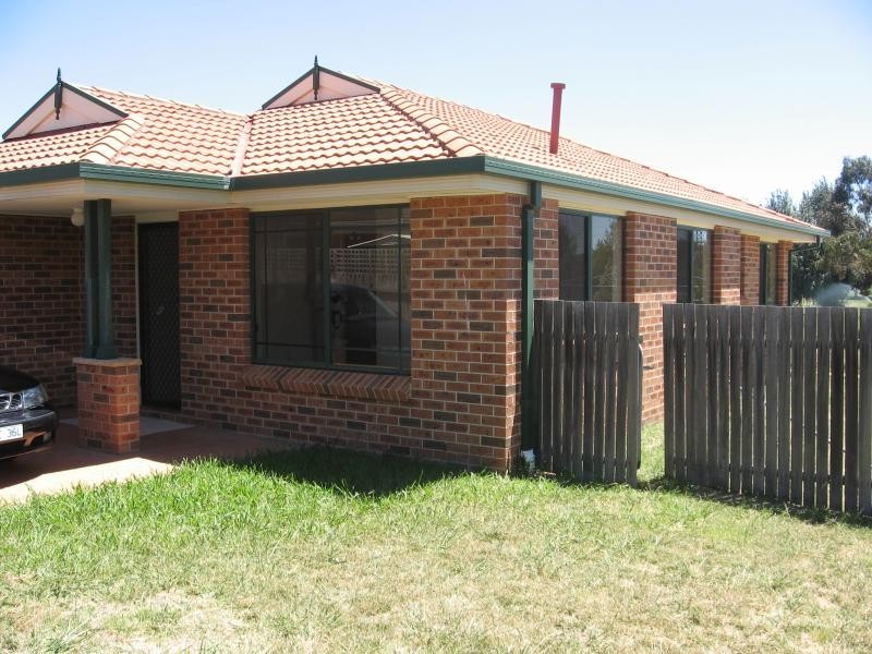 14 ALLEN PLACE, Holt ACT 2615