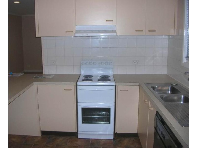 15 ASTON CRESCENT, Cook ACT 2614