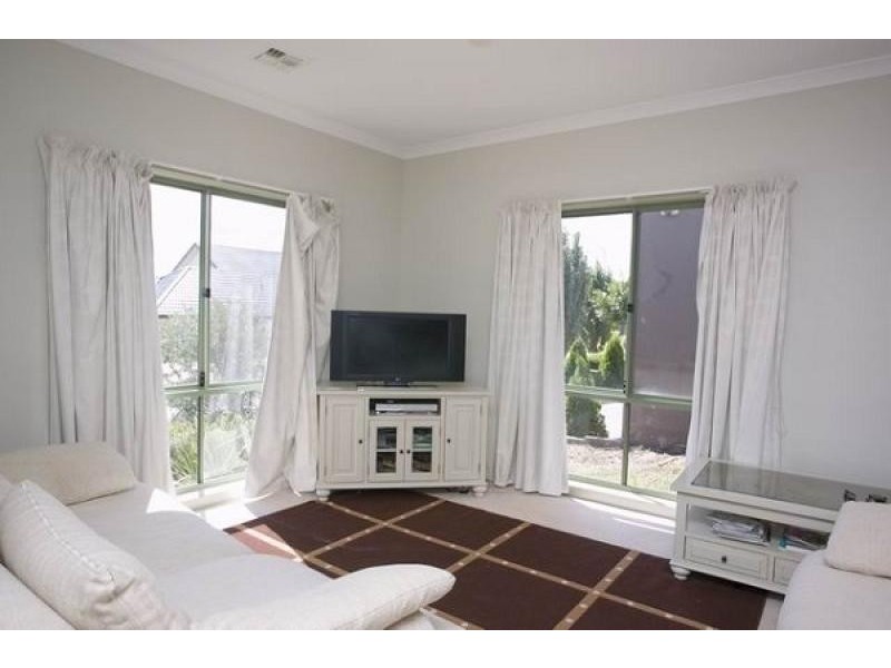 12 GOLDMAN STREET, Bruce ACT 2617