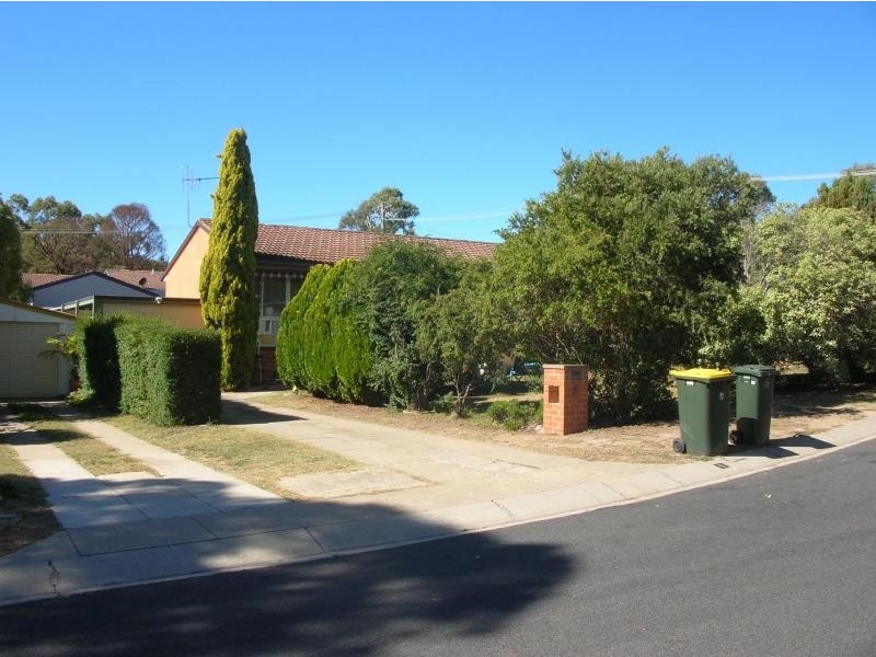 5 ROSE PLACE, Flynn ACT 2615