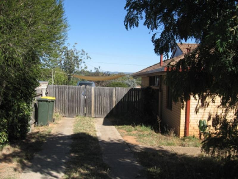 40 ENNOR CRESCENT, Florey ACT 2615