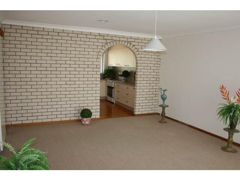 5 BOX PLACE, Latham ACT 2615