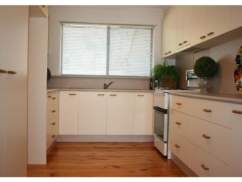 5 BOX PLACE, Latham ACT 2615