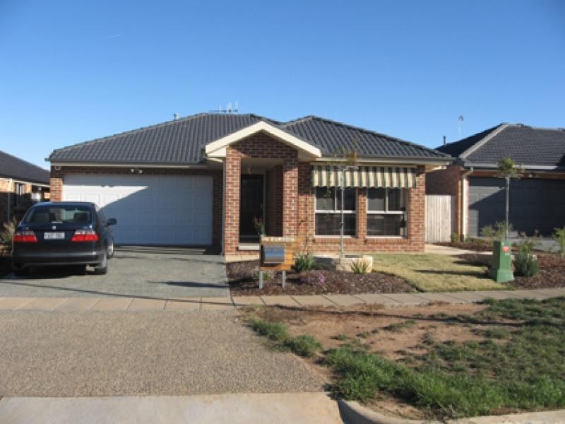 14 EUROBIN STREET, Harrison ACT 2914