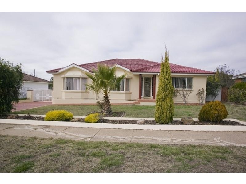 48 CHEWINGS STREET, Page ACT 2614