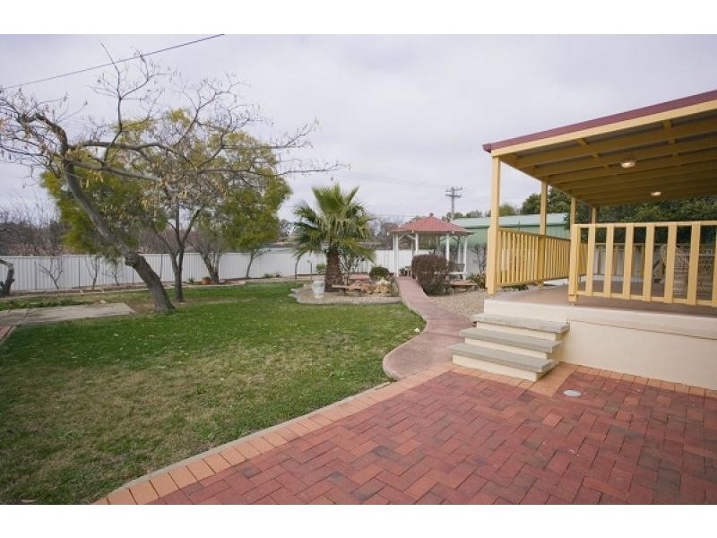 48 CHEWINGS STREET, Page ACT 2614